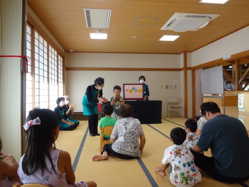 とんとんお話しの部屋